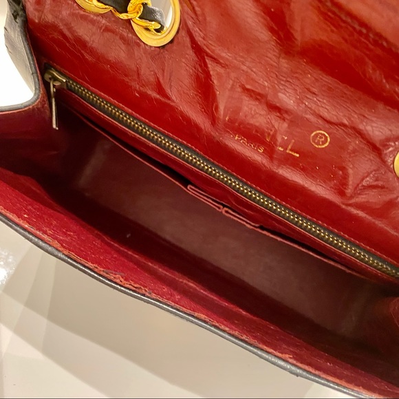 ❌SOLD❌Vintage Chanel Chevron Flap (firm price) - Picture 10 of 10